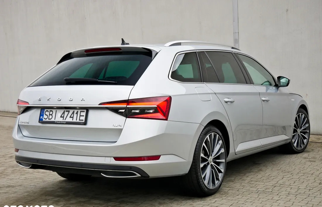 Skoda Superb cena 154900 przebieg: 71711, rok produkcji 2020 z Kraków małe 781